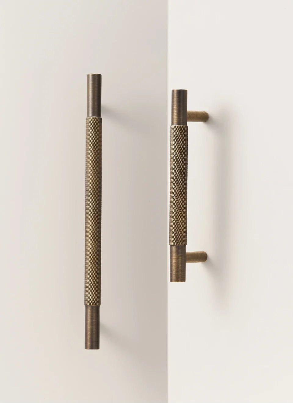 Solid Brass Cross Knurled Handle – Diamond-Cut T-Bar & Cabinet Knob