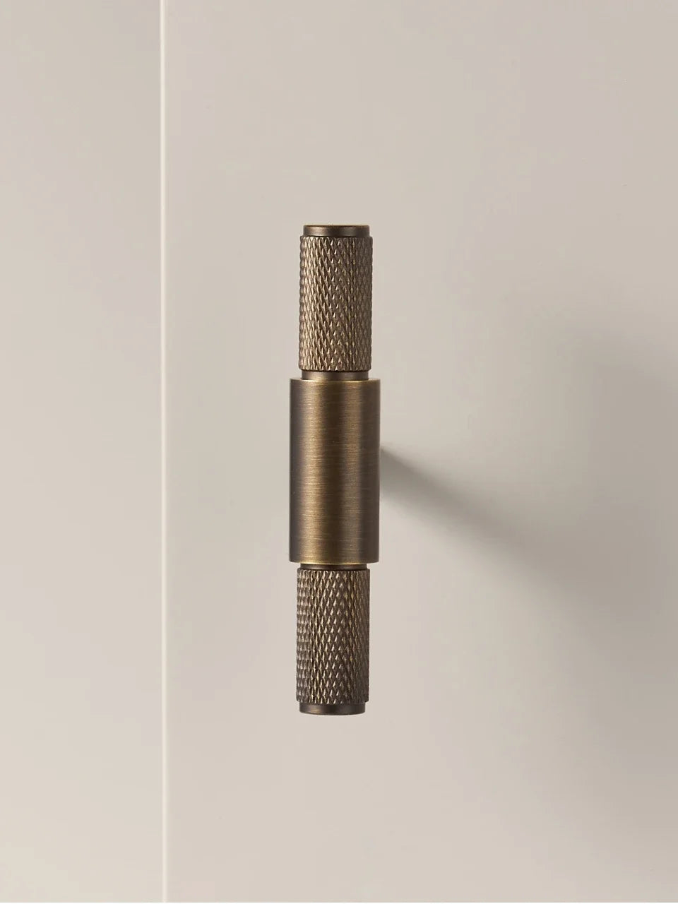Solid Brass Cross Knurled Handle – Diamond-Cut T-Bar & Cabinet Knob