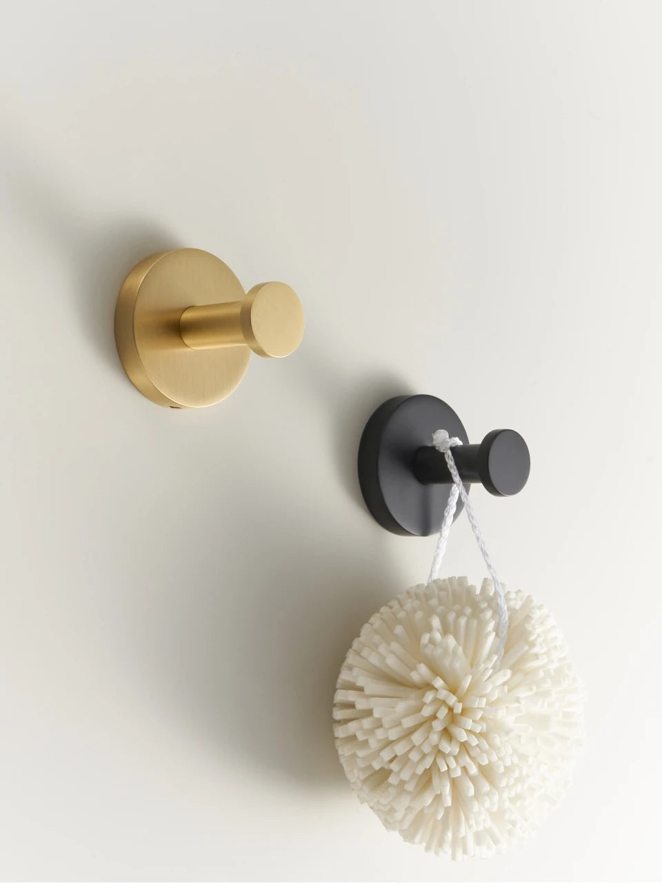 Brass Knurled Bathroom Accessories – Towel Bar, Hooks & Roll Holder Set