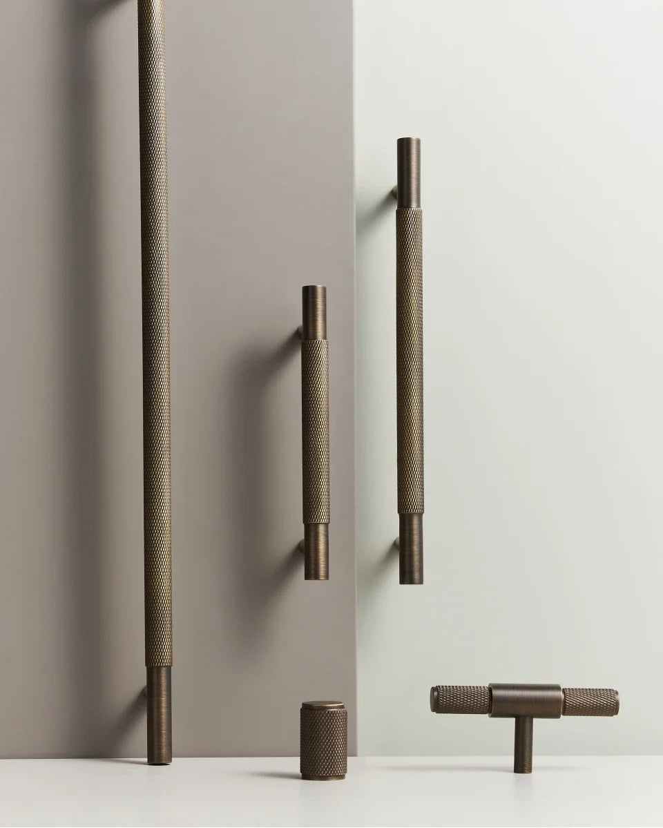 Solid Brass Cross Knurled Handle – Diamond-Cut T-Bar & Cabinet Knob