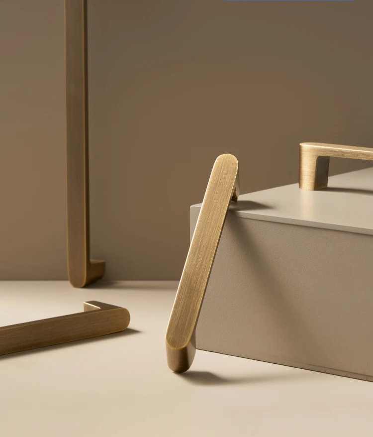 Solid Brass Handle – Simple Antique Brass Cabinet & Drawer Pull