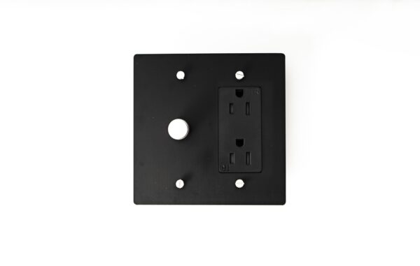 1dimmer Outlet Black with silver